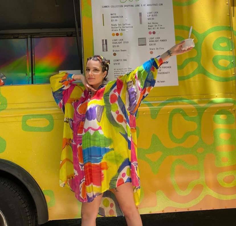 Foodtruck Promotional sample and live event screen printing trucks in los angeles promoting the Halsey cosmetics line in sunny Hollywood, California.